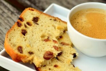 עוגת קפה וצימוקים