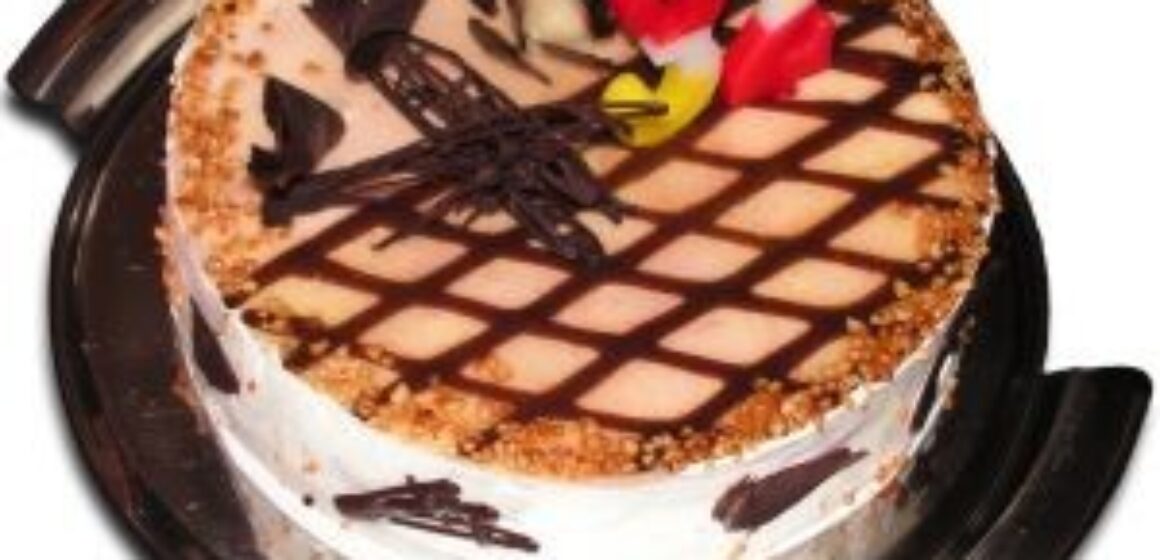 איך בחירת הקמח משפיעה על גובה ומרקם העוגה שלכם